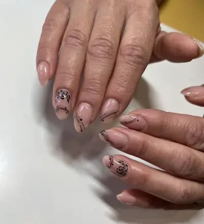 Mary Nails