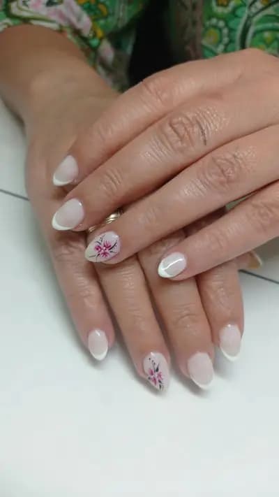 Mary Nails