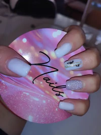 Moni Nails