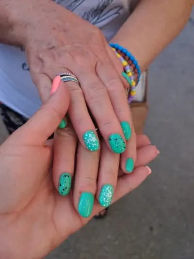 Moni Nails