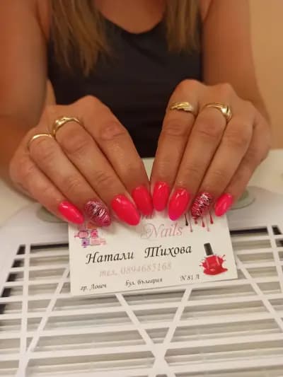 Moni Nails
