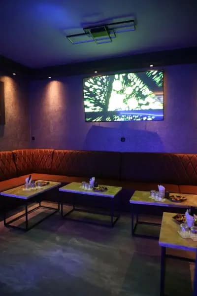 Aura shisha bar & night club