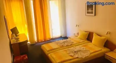 Family Hotel Friends