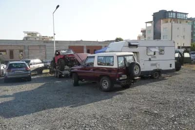 Паркинг за коли, каравани, лодки и джетове с видео наблюдение