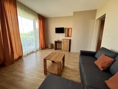 Семеен хотел Астра