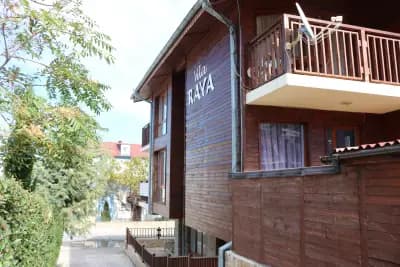 Вила Рая