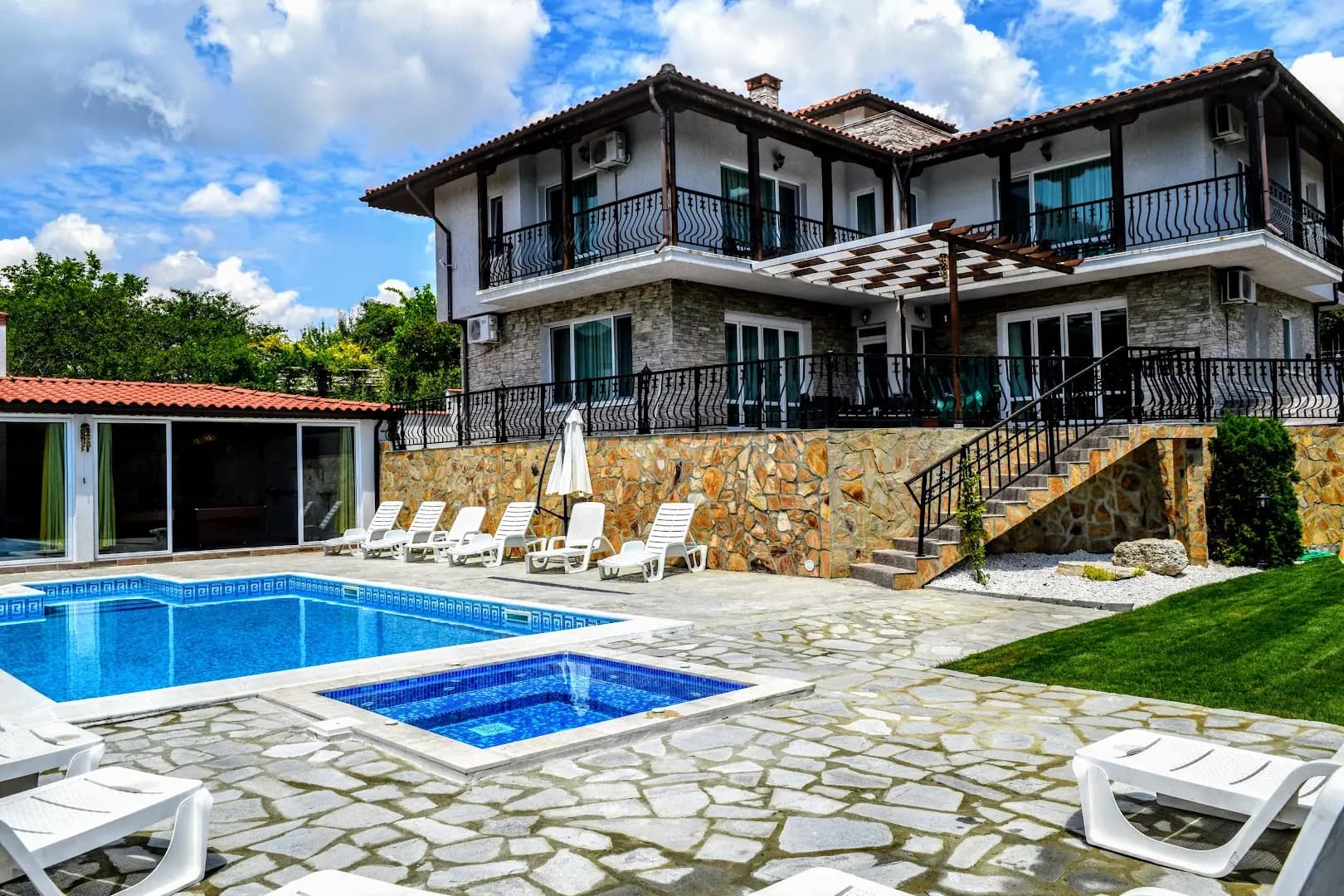 Boutique Villa Gioia del Sole with Salty Heated Pool