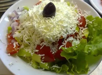 Семеен хотел Елири