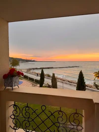 Apartments Poemia- first line, sea view, free parking