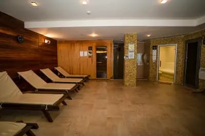 Уелнес Център Реджина Мария