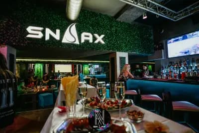 Snaax Bar