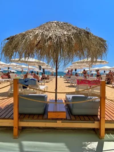 Bistro Kitchen Beach