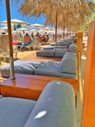Bistro Kitchen Beach