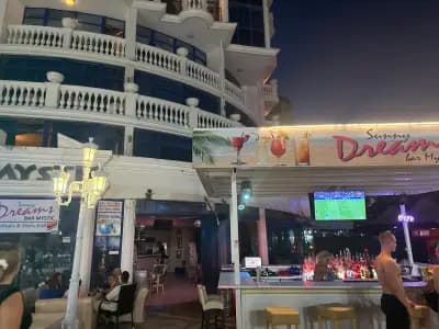 Sunny Dreams Bar