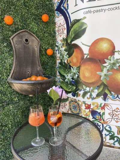 NEROLI café-pastry-cocktails club