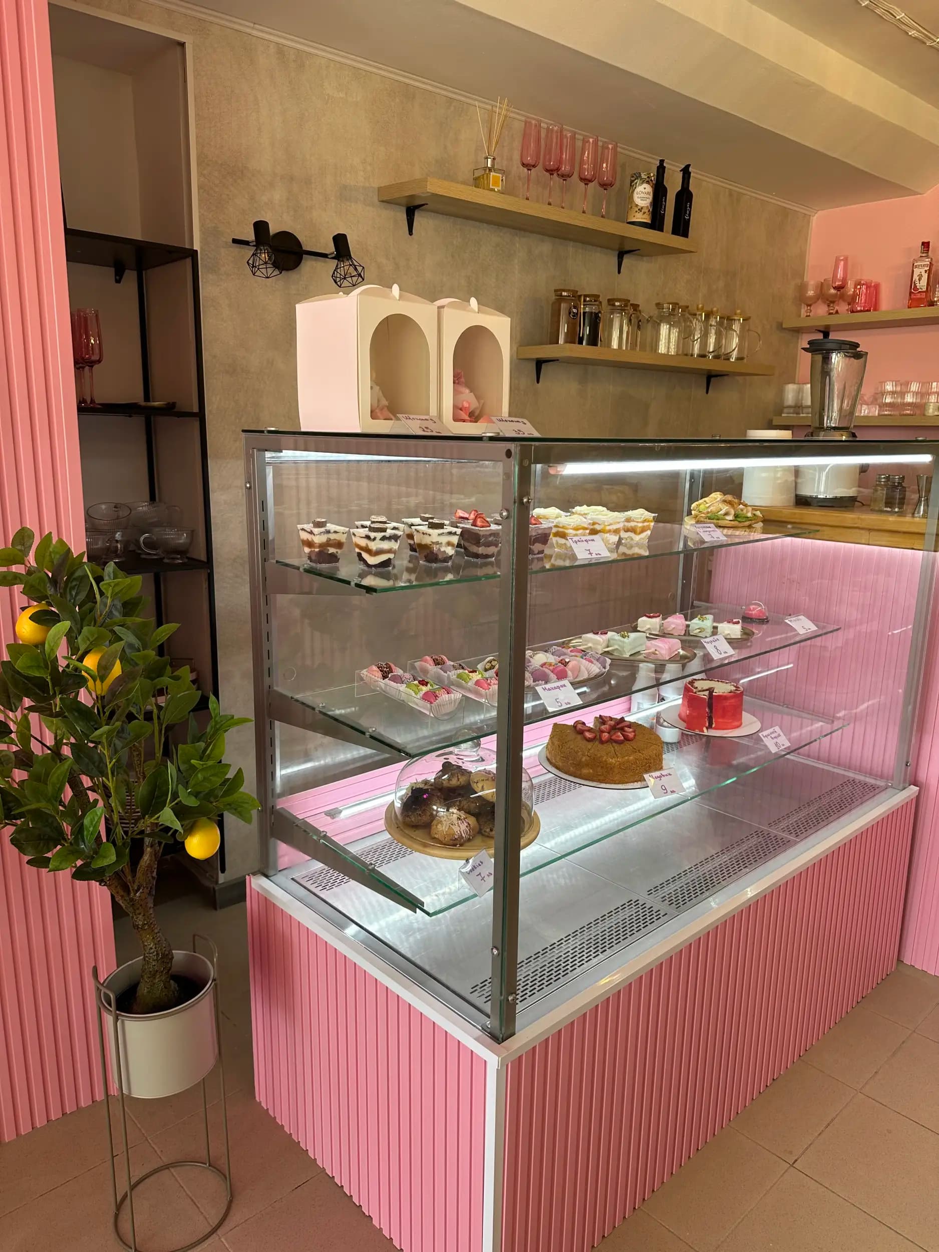 VIBE . caffe desserts