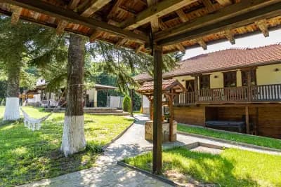 Таневата къща
