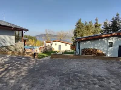 Dakota Forest Retreat