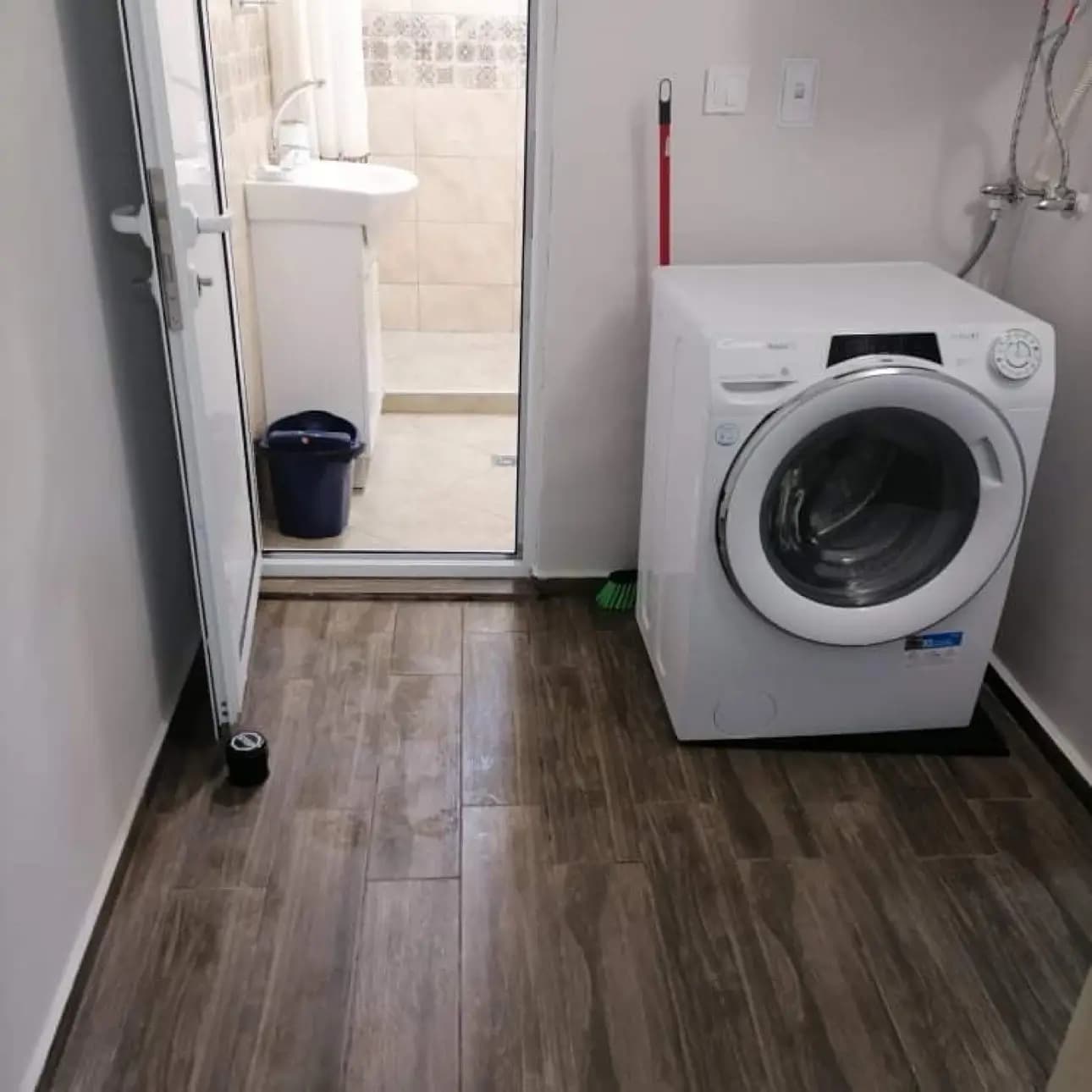 Стаи под наем Средец - стаи за гости, самостоятелни стаи за гости под наем, квартири, хотел,