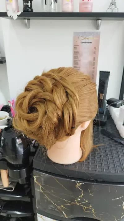 Beauty salon 13