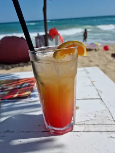 Cuba beach & bar