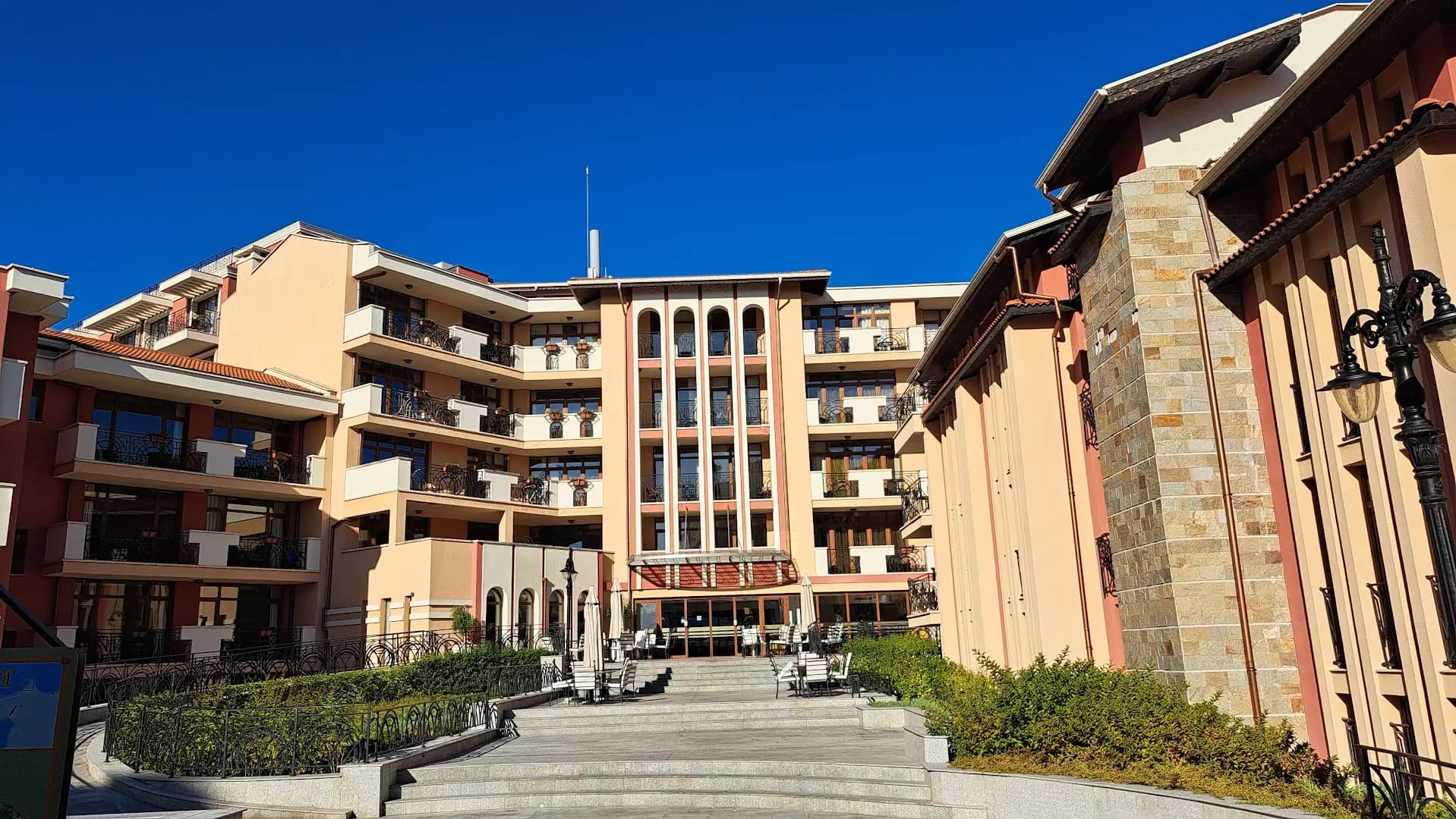 Виа Понтика Ризорт