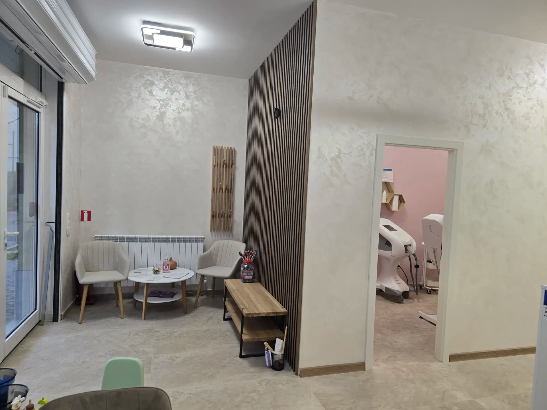 Студио за лазерна епилация Беньова/Laser studio Benyova