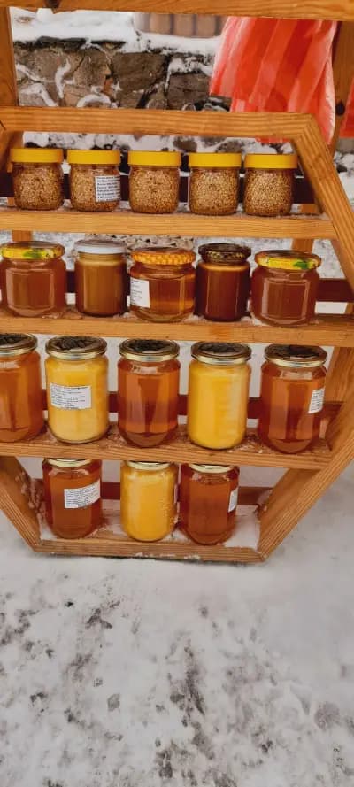 Мед и пчелни продукти Иван Гешев ( Organic Raw Honey)