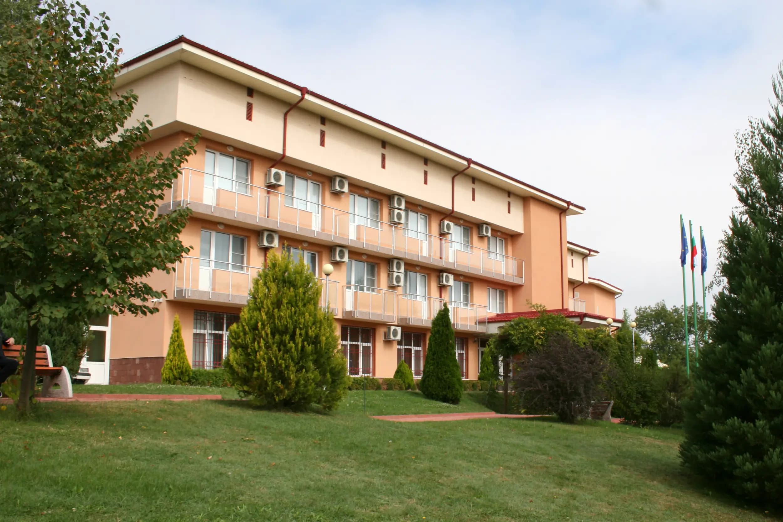 Учебен център на Държавна комисия по сигурността на информацията