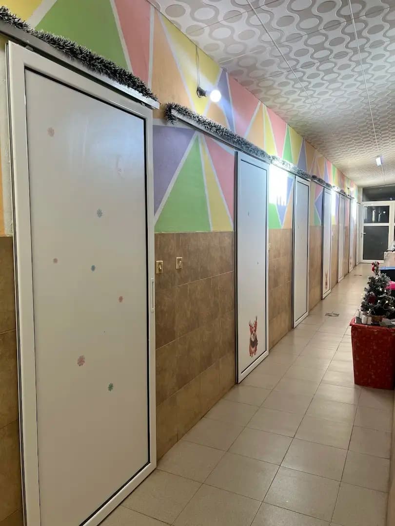 Обучение на кучета и хотел "Дея"