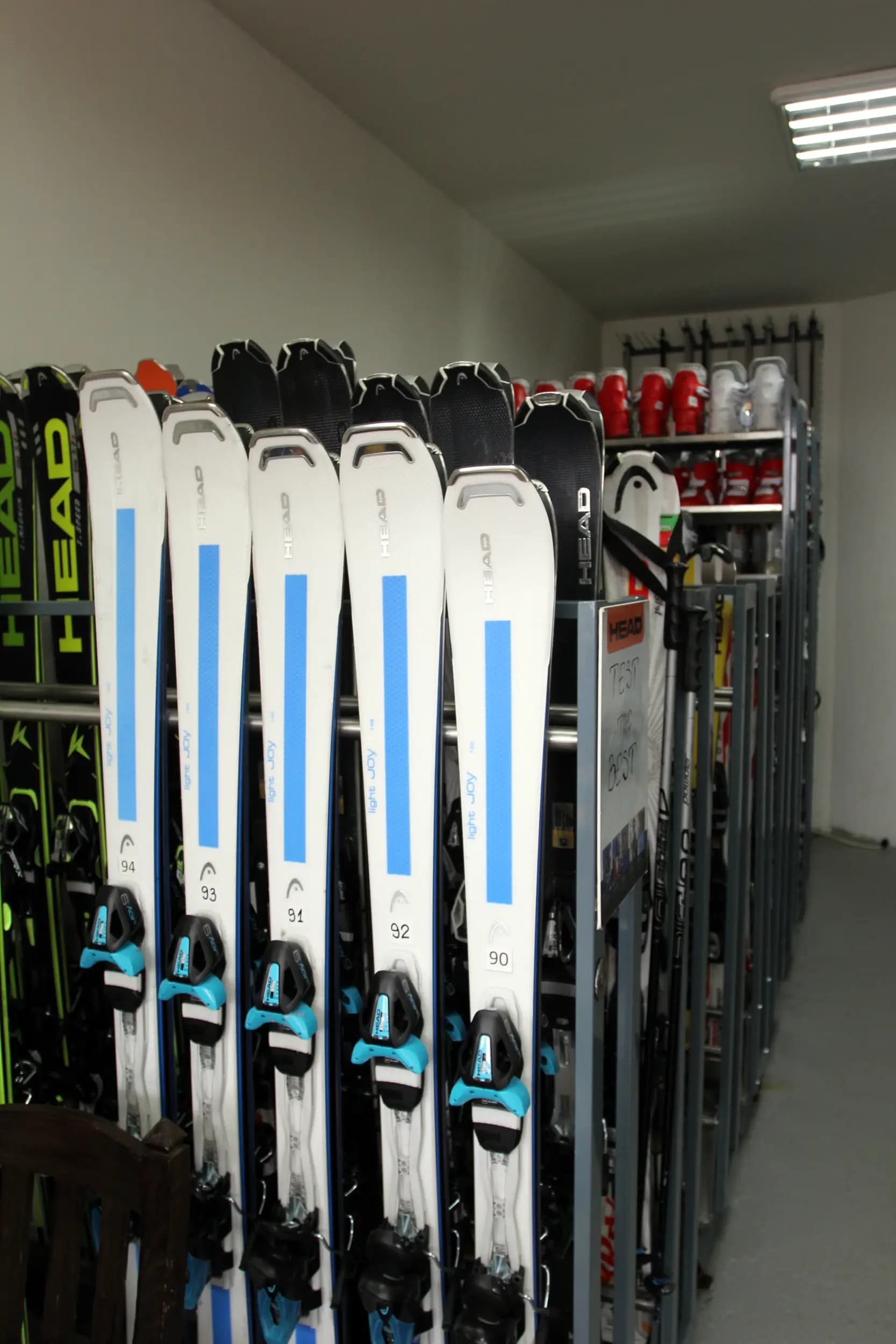 HEAD Rental Shop