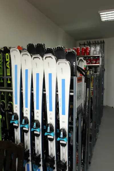 HEAD Rental Shop