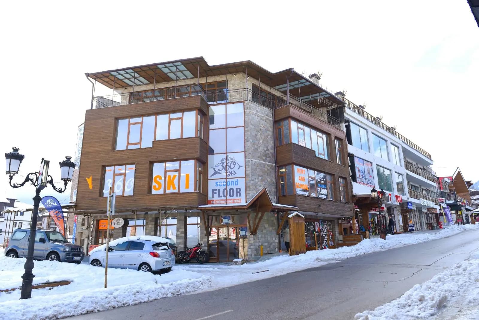 Ski school Next Level | Ски и сноуборд училище Илиян Голев | Ски уроци Банско | Оборудване под наем