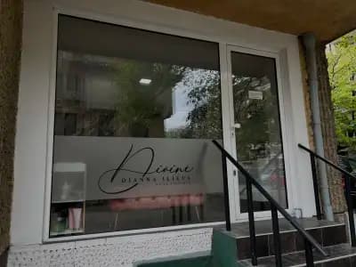 DIVINE NAILS BOUTIQUE