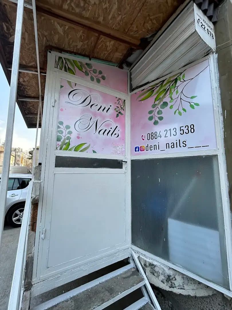 Deni nails