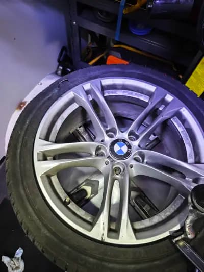 24/7 Мобилен сервиз за гуми Tyres 247