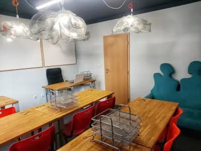 Либери център ЕООД