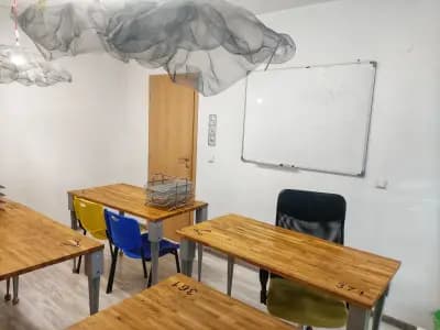 Либери център ЕООД