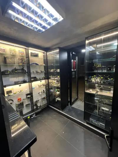 Заложна къща "Монарх" 2