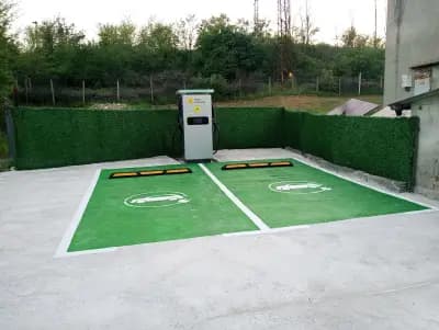 Станция за зареждане Fines