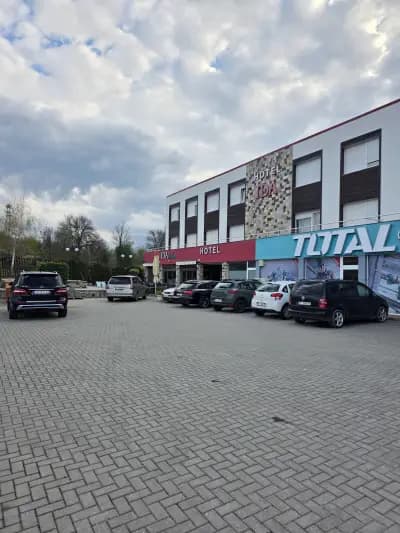 Станция за зареждане Fines