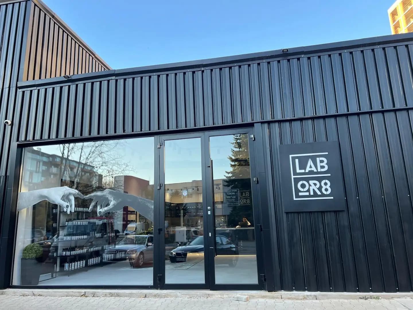 Labor8