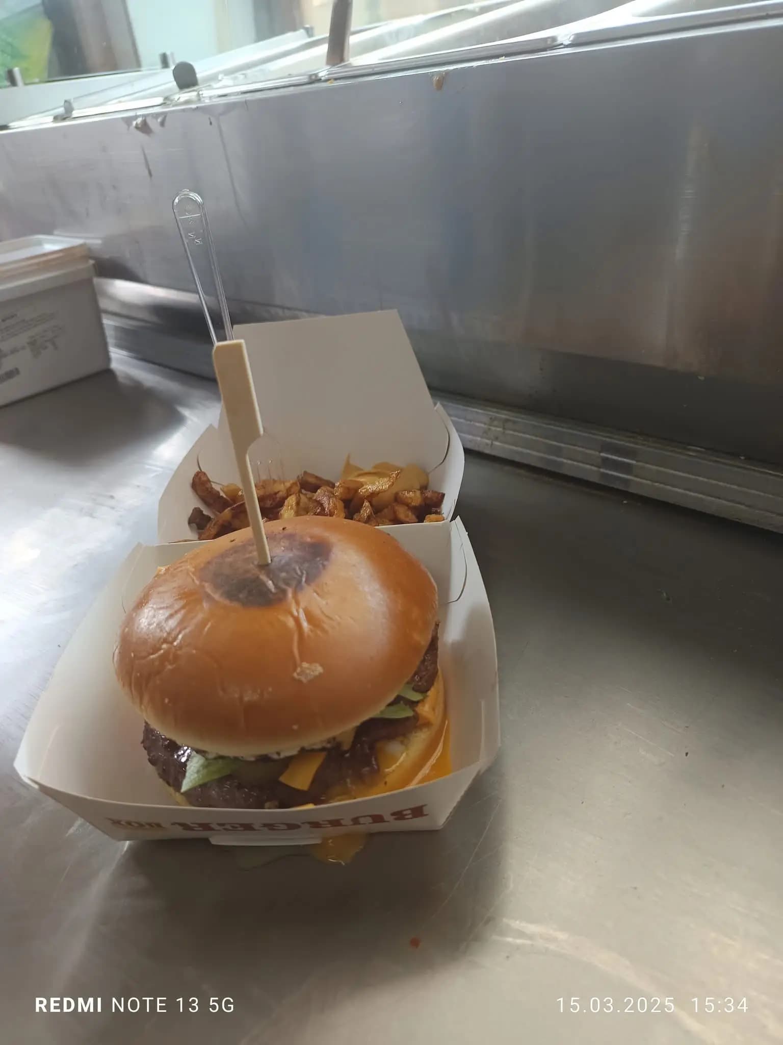 MKG DÜNER & BURGER Obnova 9-тисептември 30а