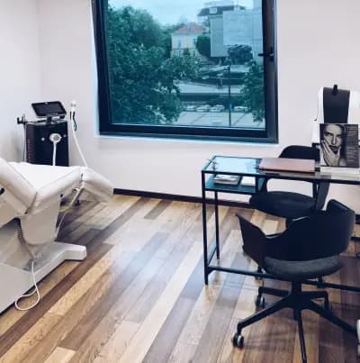 DR—DENKOVA DERMATOLOGY