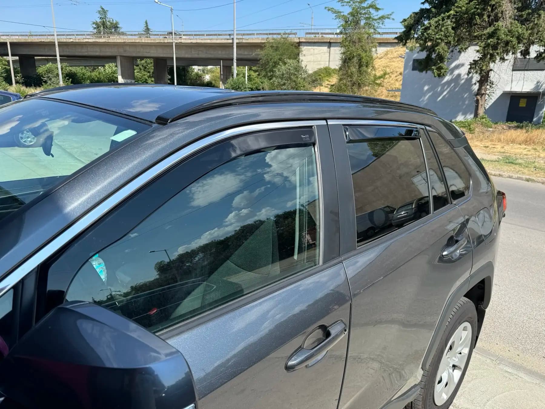 Emzone Емзон Автоаксесоари