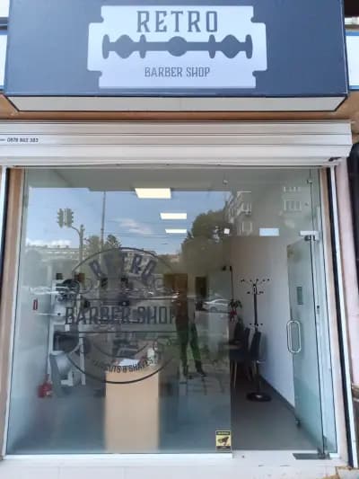 RETRO BARBER SHOP