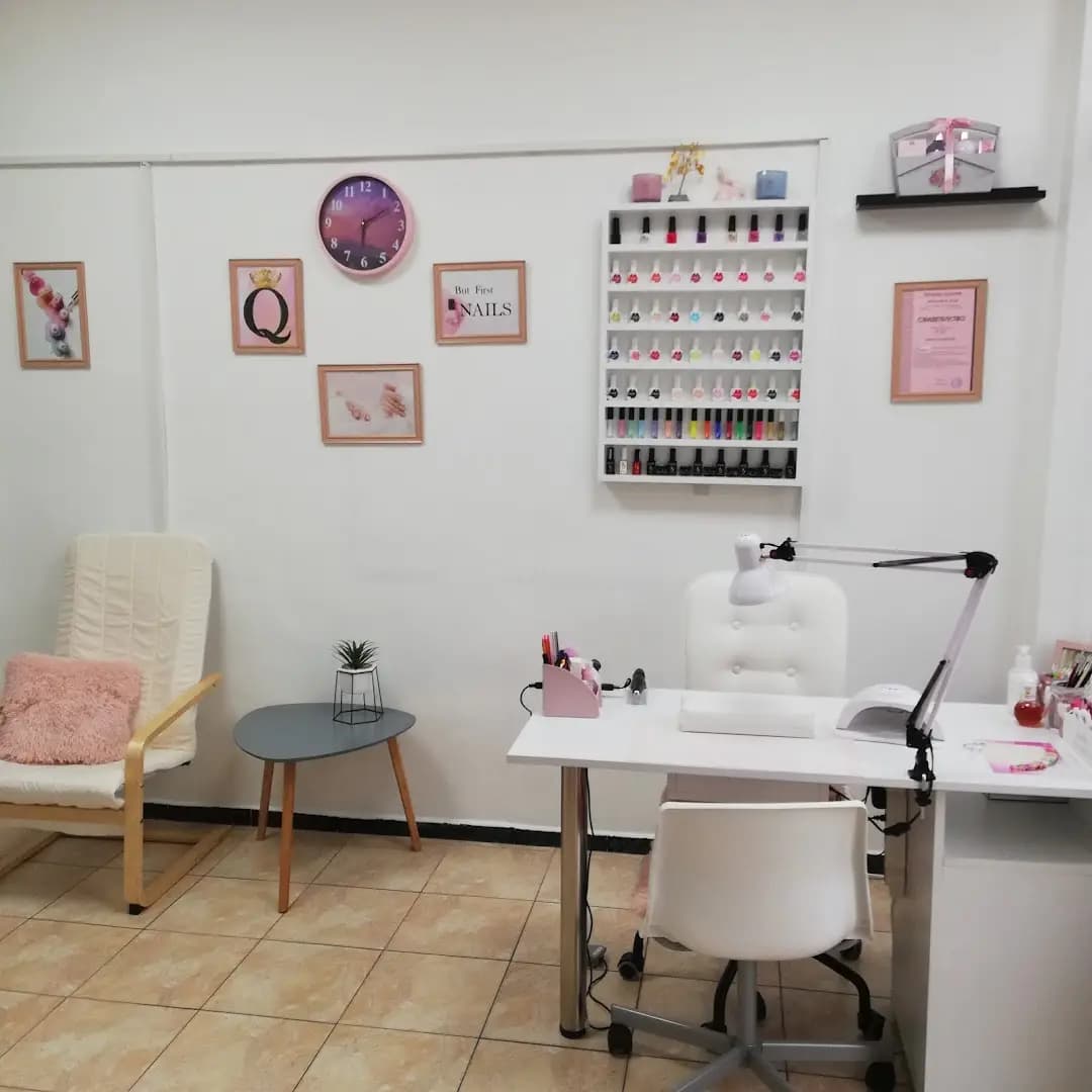 Салон Queen's NAILS