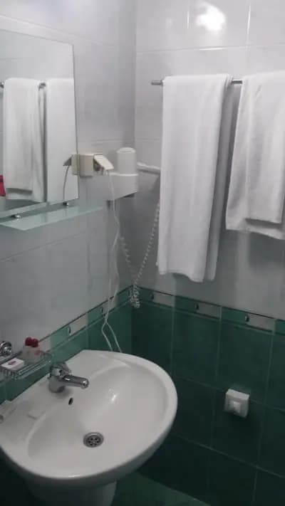 Hotel & restaurant Kardzhali Хотел и ресторант Кърджали