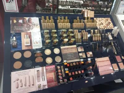 DOUGLAS 7 MALL MARKOVO TEPE