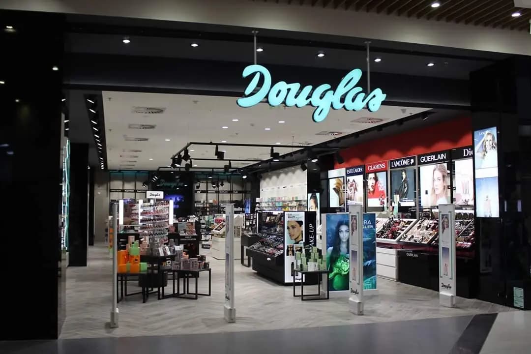 DOUGLAS 7 MALL MARKOVO TEPE